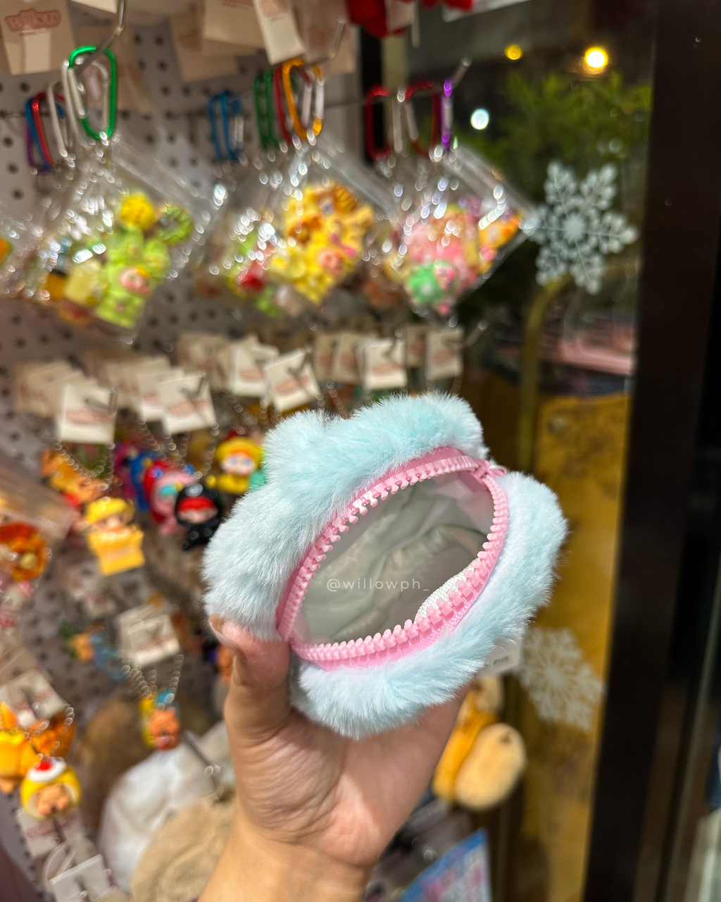 Fluffy Fish Cake Purse