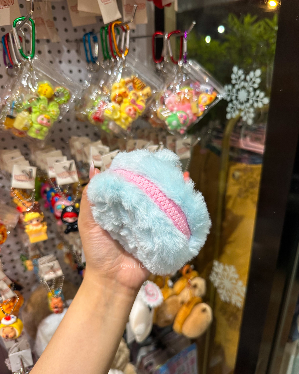 Fluffy Fish Cake Purse