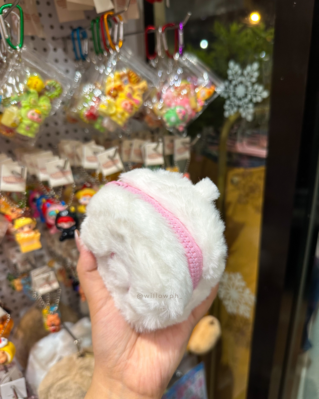 Fluffy Fish Cake Purse