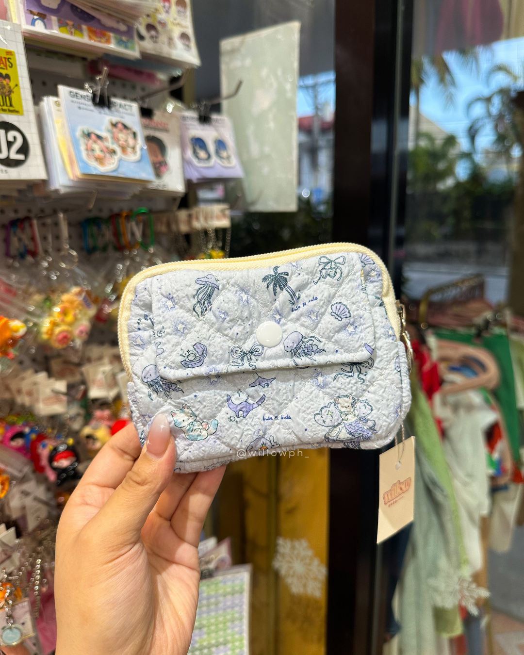 Dainty Pouch