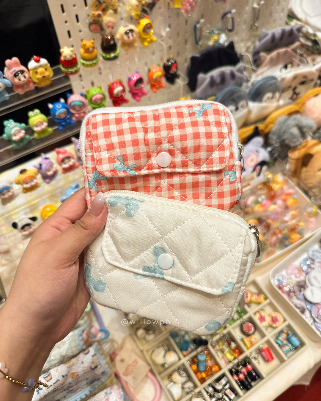 Dainty Pouch