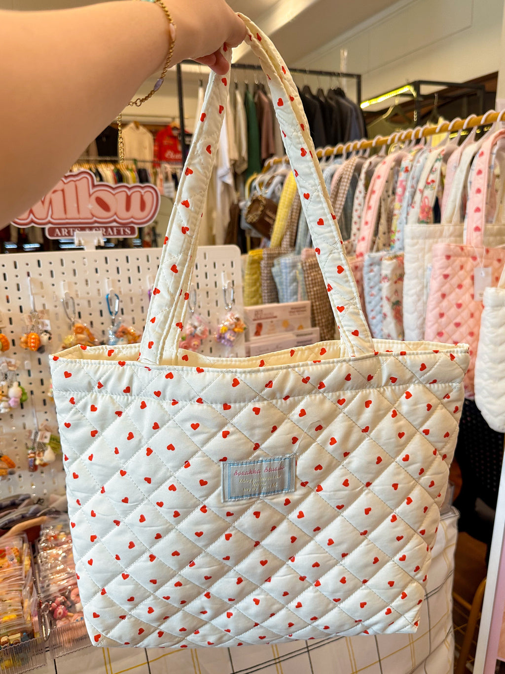 Dainty Carry Tote