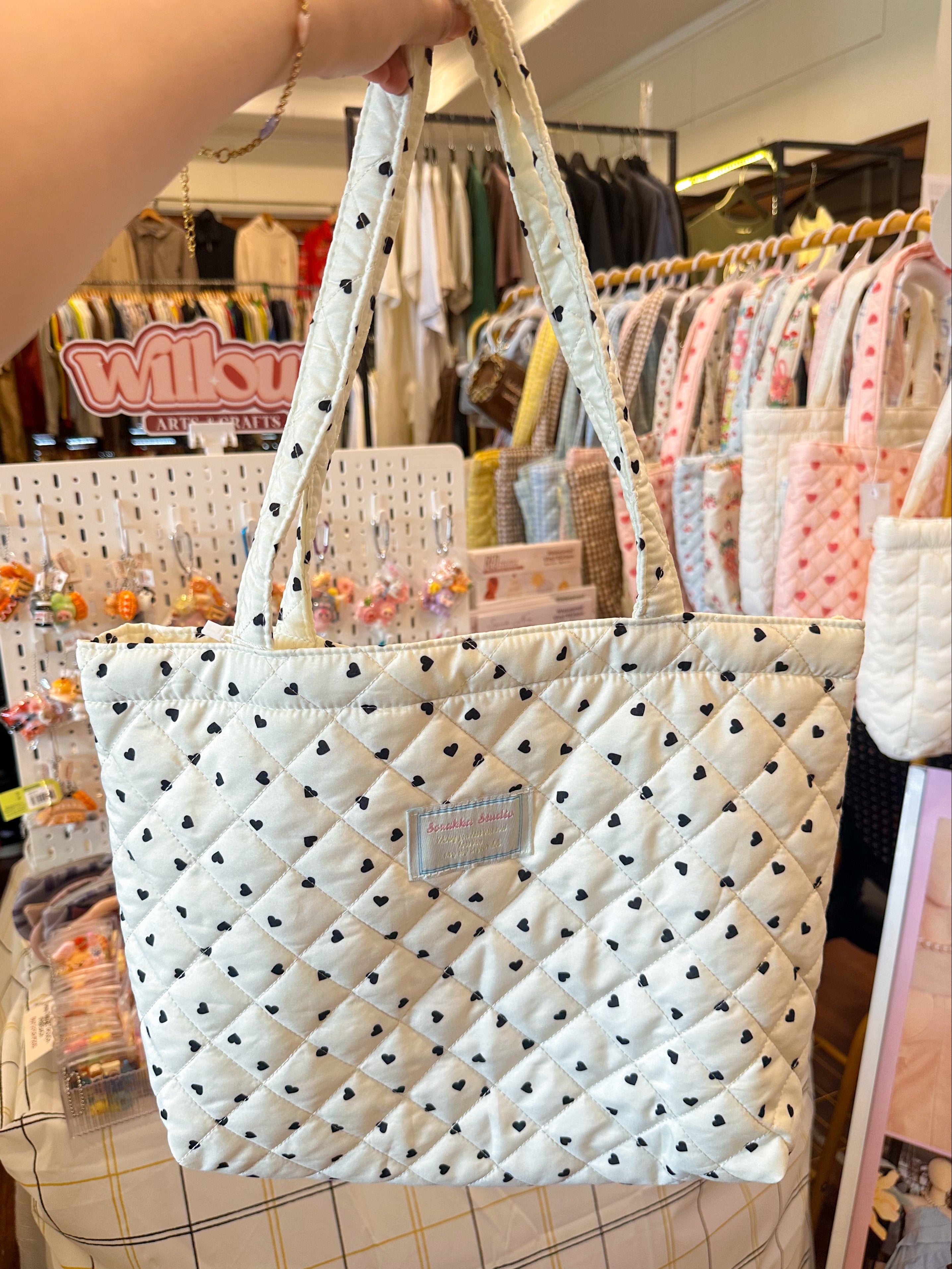 Dainty Carry Tote