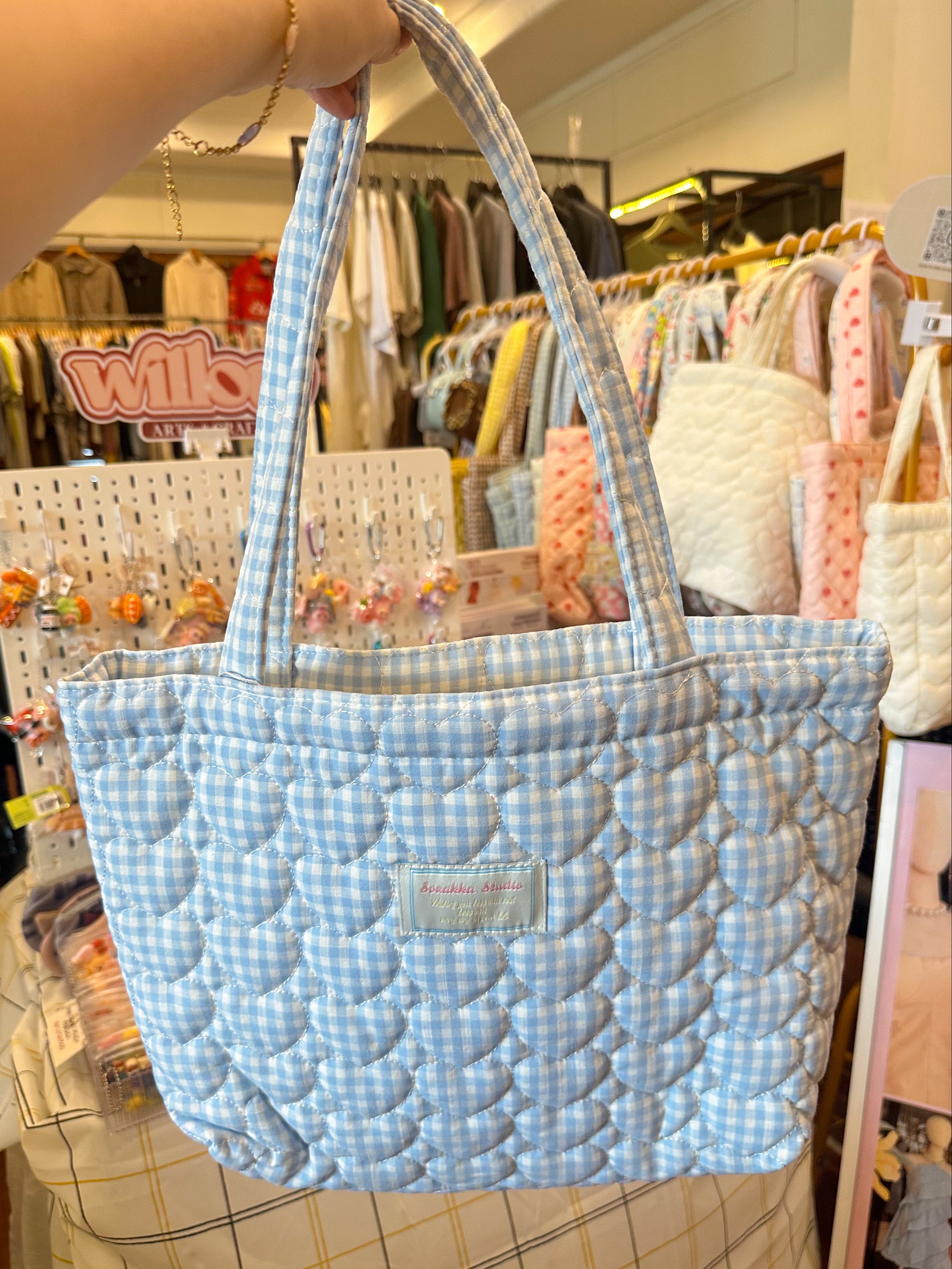 Dainty Carry Tote