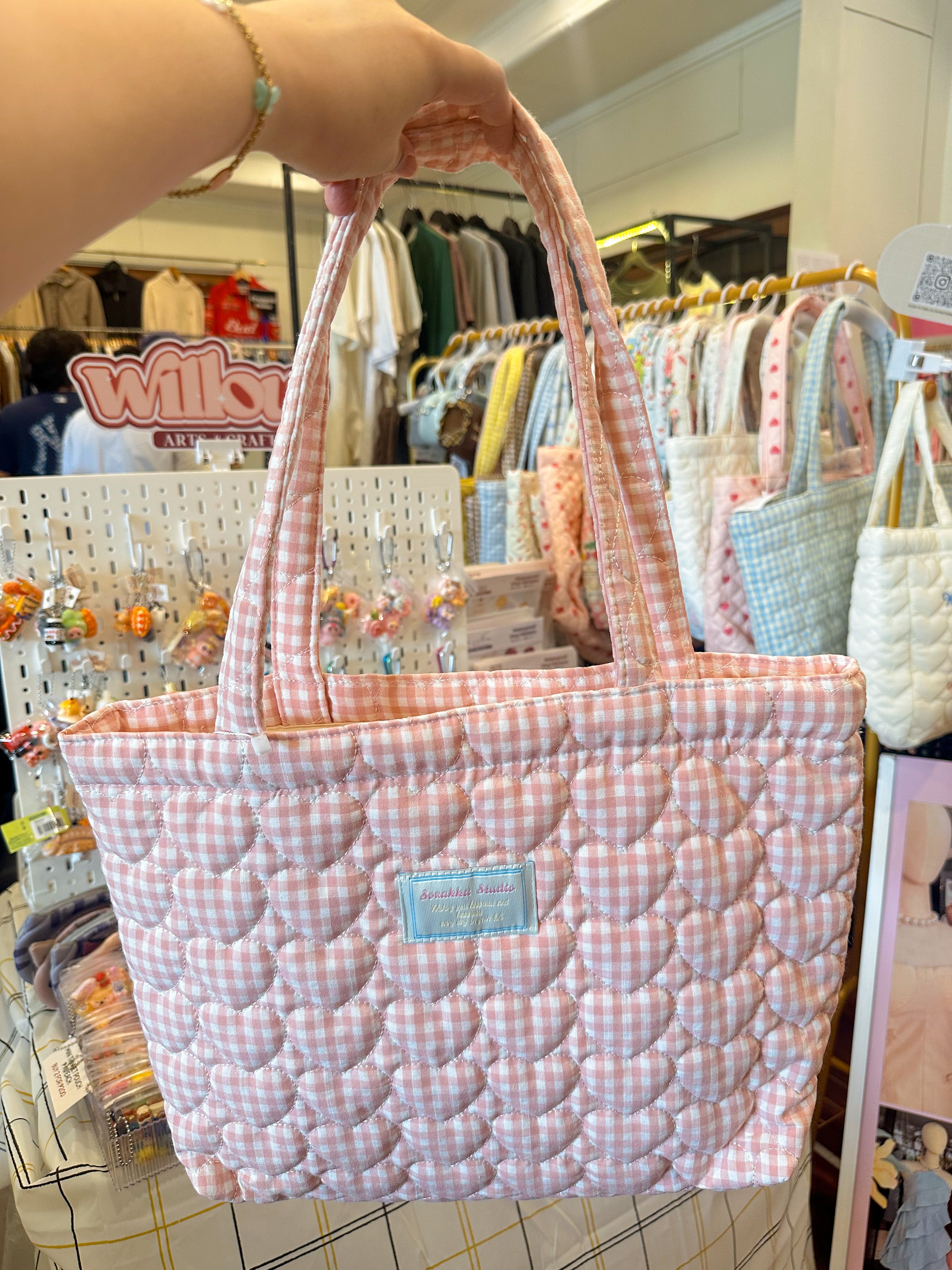Dainty Carry Tote