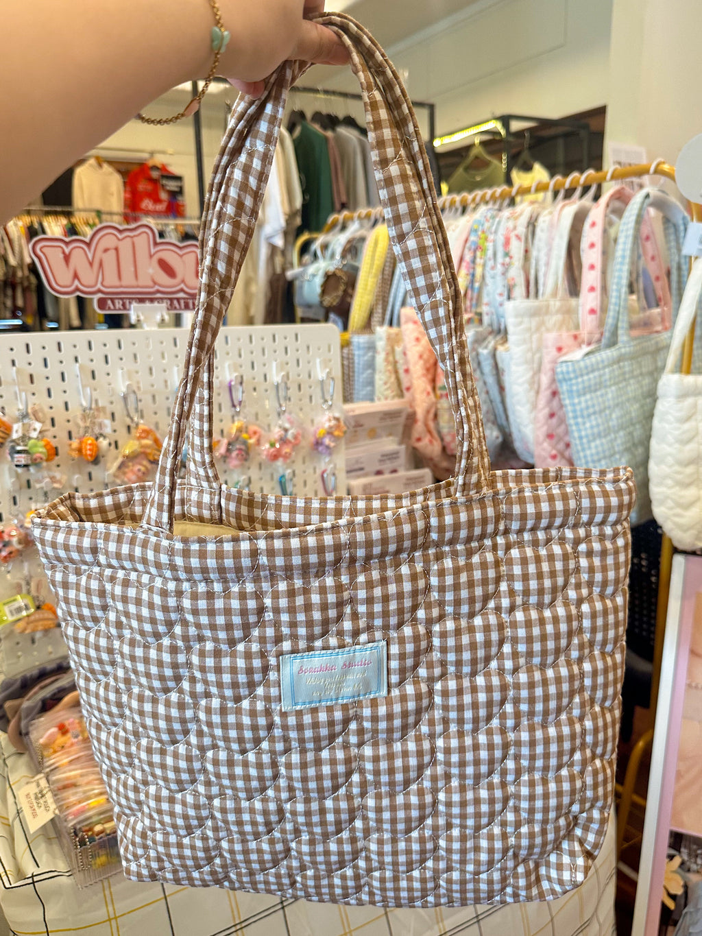 Dainty Carry Tote