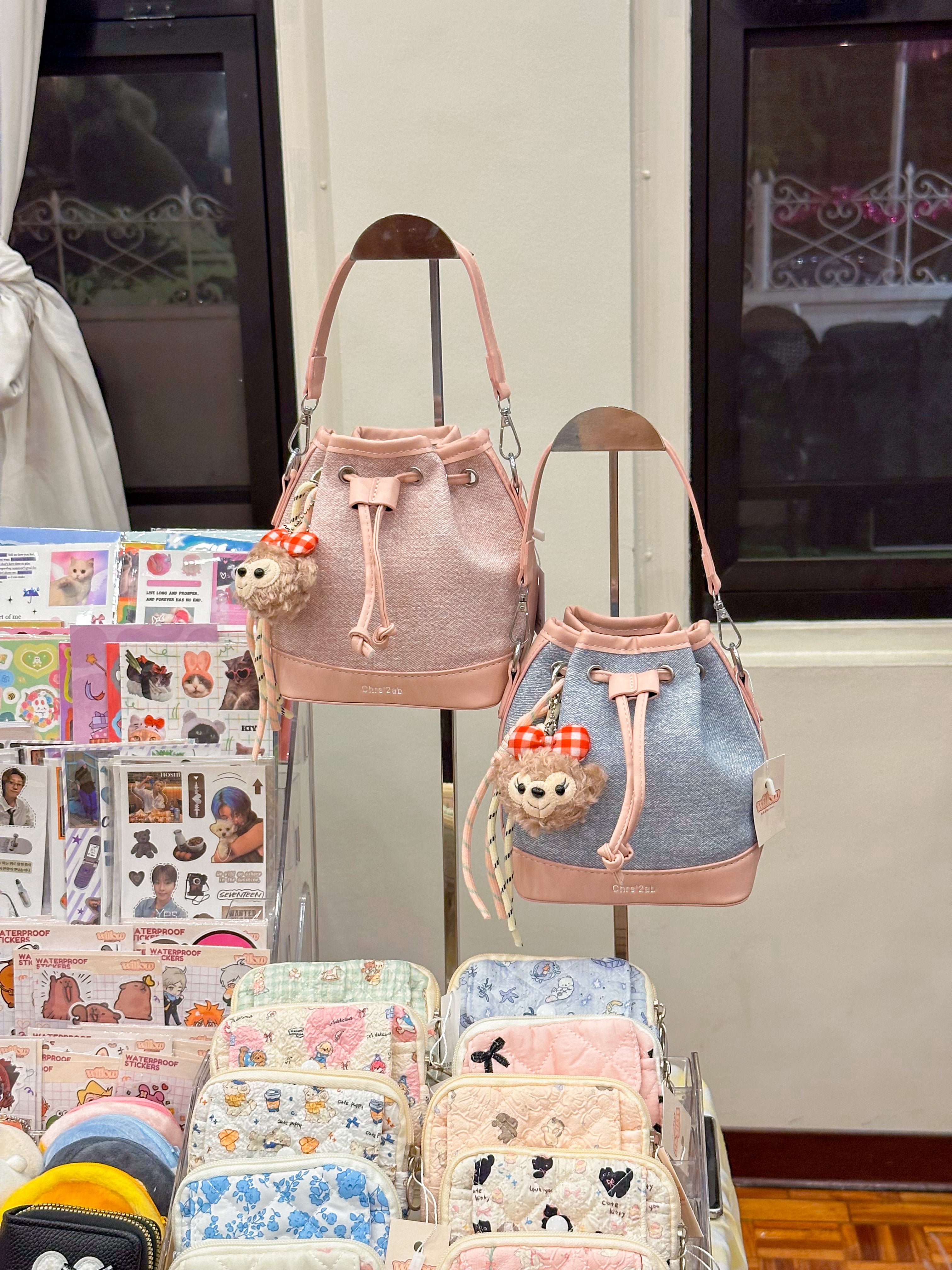 Teddy Chic Drawstring Bag